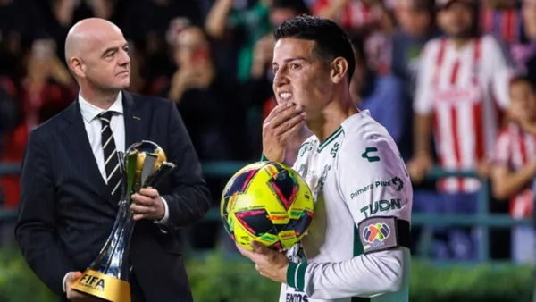 Gianni Infantino y James Rodríguez (Foto: MEXSPORT)