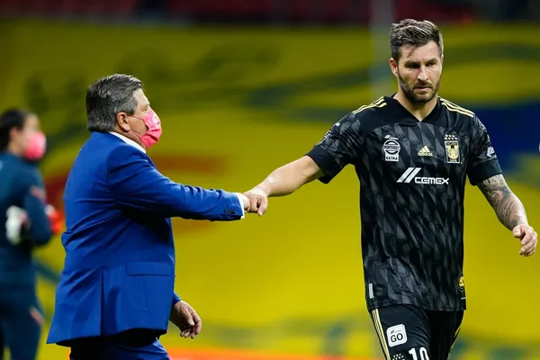 Gignac y Miguel Herrera habrían firmado las paces y todo gracias a que el francés entendió que ya no es la 'estrella' de Tigres.