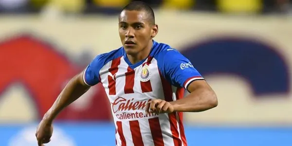 Gilberto Sepúlveda no es ni la sombra de temporadas atrás en Chivas y esta es la razón por la que se olvidó de jugar