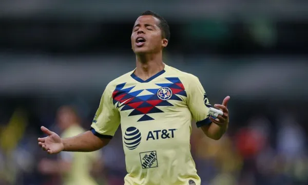 Giovani dos Santos estuvo presente en los festejos del América. Su físico luce bien