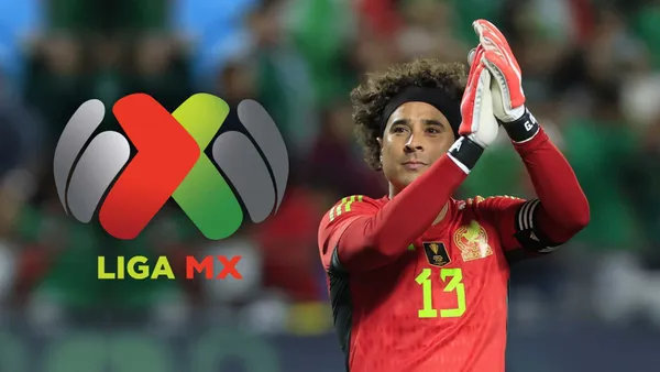 Guillermo Ochoa durante un partido de la Selección Mexicana
