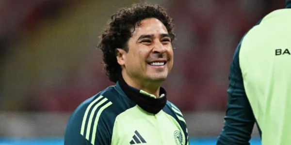Guillermo Ochoa podría regresar al Tri y disputar un lugar en el Mundial 2026