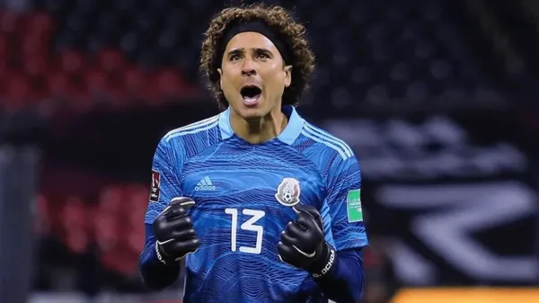 Guillermo Ochoa sabe que está seguro en el mundial de Qatar y le rendirá homenaje al que considera el mejor portero mexicano