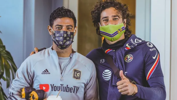 Guillermo Ochoa sería el promotor para que Carlos Vela llegué al América
