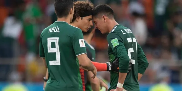 Guillermo Ochoa y Edson Álvarez con la selección mexicana / Foto: Diario Récord