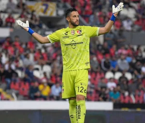 Haber renovado a Camilo Vargas hasta 2026 no es garantía para que siga en el Atlas.