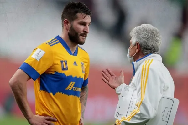 Hasta André-Pierre Gignac está cansado de lo mal que juega Tigres y tiene sus razones en contra de Ricardo Ferretti.
