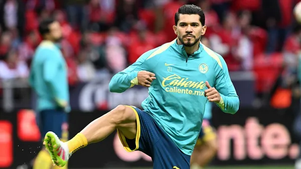 Henry Martín entrenando con el Club América