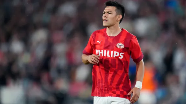 Hirving Lozano con la camiseta del PSV. (Foto: TV Azteca)