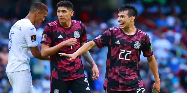 Hirving Lozano (izq.) y Edson Álvafez durante un partido de la selección mexicana / Foto: IMAGO7
