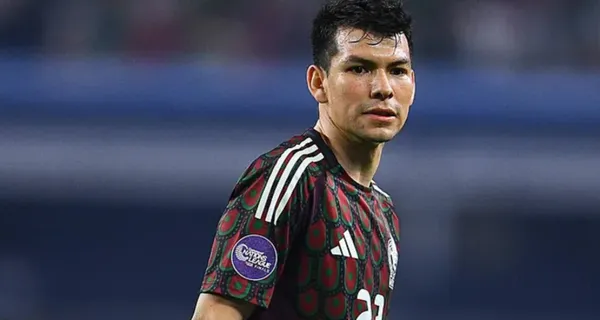 Hirving Lozano juega con la selección nacional mexicana (Fuente: Mexsports)