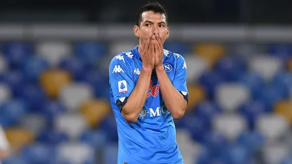 Hirving Lozano no estaría del todo a gusto en el Napoli y todo debido al trato de la directiva