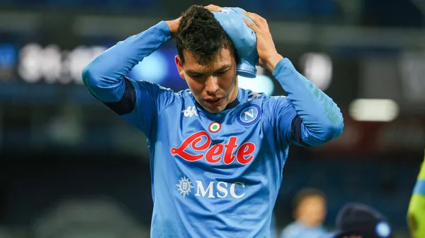 Hirving Lozano podría recuperarse más pronto de lo esperado, gracias al Napoli quien lo necesita listo