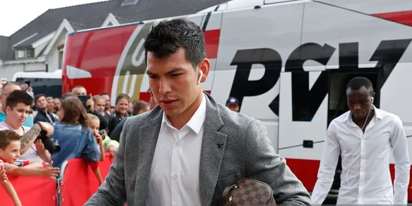 Hirving Lozano regresó al PSV y los rotativos de Países Bajos resaltan su desempeño, hasta le ponen apodo