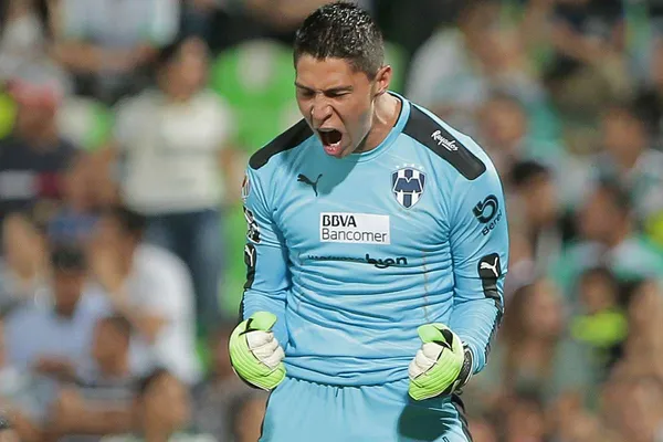 Hugo González quedó fuera del Monterrey y en su lugar llegará Esteban Andrada.