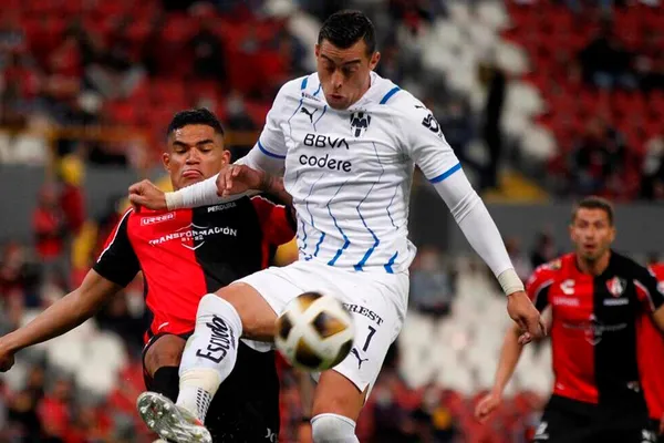 Hugo Nervo fue traspasado de Santos al Atlas en 2019, y ahora podría hacer historia con Atlas mientras su ex equipo no pasó de cuartos de final.