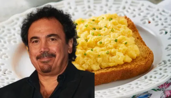 Hugo Sánchez al frente, de fondo un pan relleno de huevo / El Futbolero