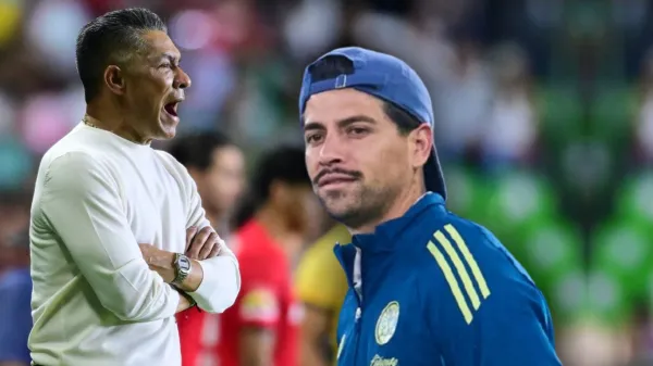 Ignacio Ambriz dirigiendo a León y Víctor Dávila con la playera del Club América