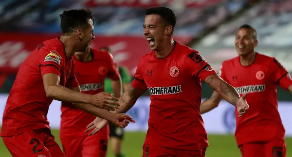 Ignacio Ambriz empieza a trabajar en la limpia del equipo escarlata