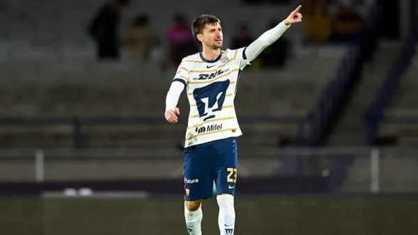 ignacio Pussetto hace berrinche tras salir de cambio | foto: Mexsport