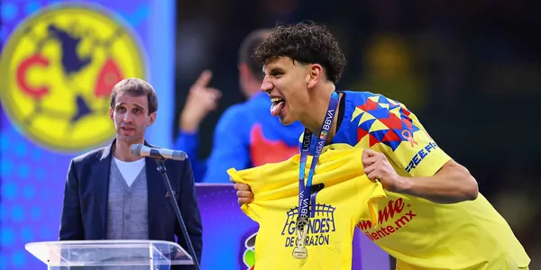 Igor Lichnovsky celebrando la 14 del América. Foto: 90min
