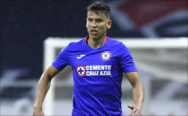Igor Lichnovsky tenía todo listo para viajar para Arabia pero mira por qué se quedaría con Cruz Azul hasta diciembre.