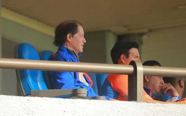 Incluso le han comentado a su esposa que lo convenza de llegar a la dirección deportiva de La Máquina