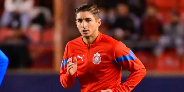 Isaác Brizuela apunta a ser una de las siguientes bajas en Chivas para el Clausura 2026