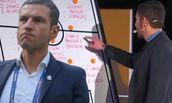Jaime Lozano presenta su esquema táctico en una televisora (Fuente: TUDN)