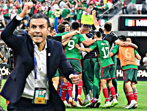 Jaime Lozano, técnico de la Selección Mexicana, entrenó este lunes con plantel incompleto