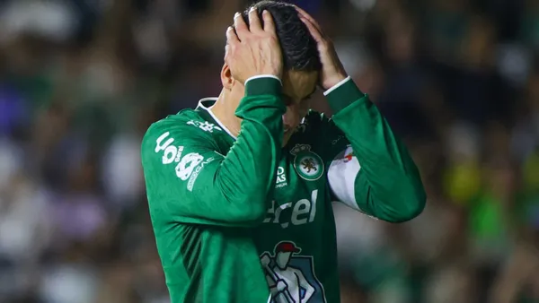 James Rodríguez lamentándose en León (Foto: MEXSPORT)