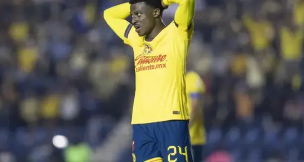 Javairo Dilrosum falla una acción de gol para el Club América (Fuente: Mexsports)