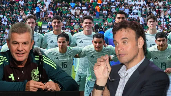 Javier Aguirre durante conferencia de prensa y David Faitelson