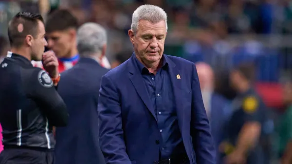 Javier Aguirre durante el duelo de México ante Paraguay