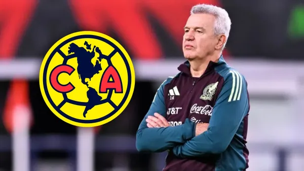 Javier Aguirre durante uno de los encuentros amistosos de México