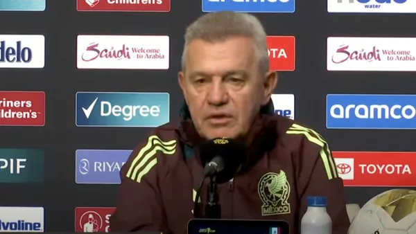 Javier Aguirre en conferencia de prensa