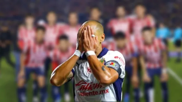 Javier Hernández con Chivas
