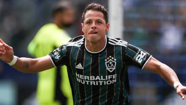 Javier Hernández con la camiseta de Los Angeles Galaxy (Foto: Bolavip)