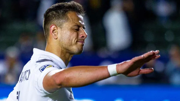 Javier Hernández no ha demostrado nada en 10 meses en el LA Galaxy y ahora lo tildan de estafador.