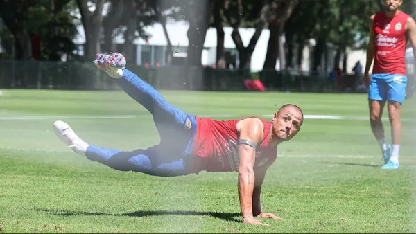 Javier Hernández podría estar cerca del retiro / Foto: @CH14_