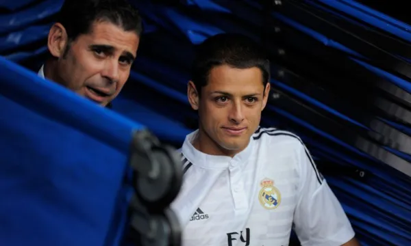 Javier Hernández podría tener una actitud de análisis y cuestionamiento hacia el nuevo directivo de las Chivas.