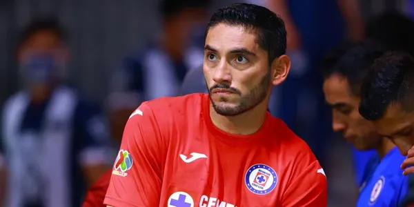 Jesús Corona estaría en la mira de Chivas y podría dejar Cruz Azul al finalizar el torneo