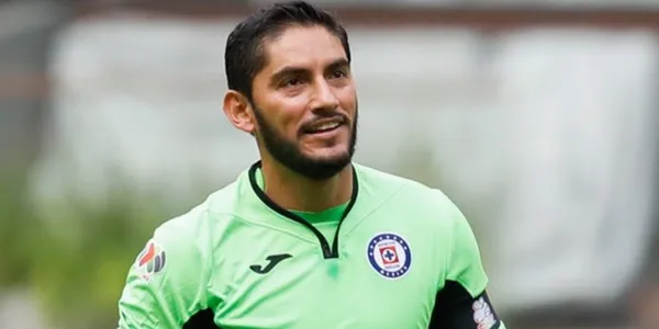 Jesús Corona no tiene asegurado se futuro en Cruz Azul y la directiva analiza con datos si merece a no su renovación