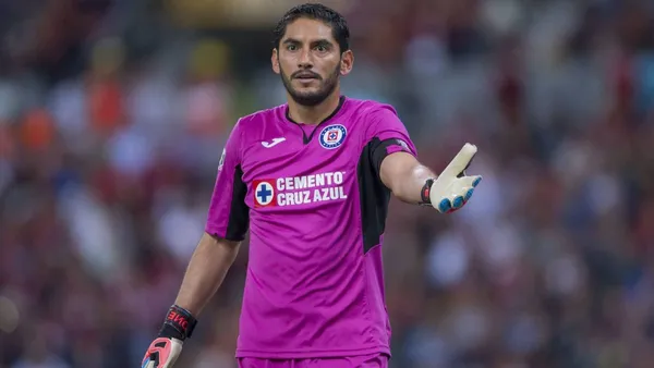 Jesús Corona salió inspirado ante Pachuca y se filtra cual fue la razón por la que el portero de Cruz Azul atajó todo.