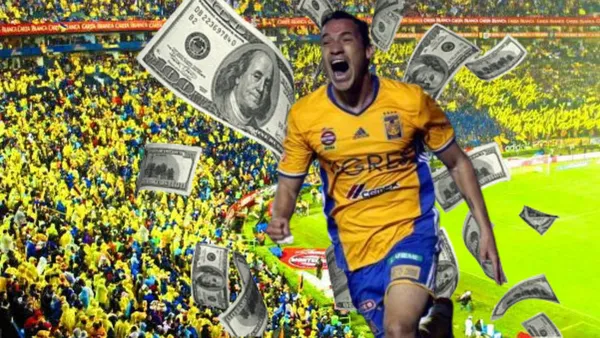 Jesús Dueñas con billetes volando en el Universitario Foto: Minube