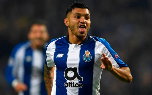 Jesús Manuel Corona cambiaría de equipo en enero y lo haría con rumbo a España, donde ganaría una millonada.