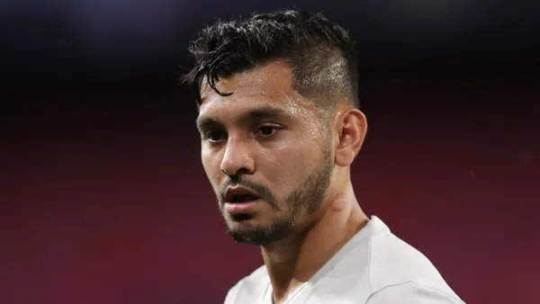 Jesús Manuel Corona no pasa de la banca y ahora su destino estaría en el Sevilla, FC Porto ya le puso precio