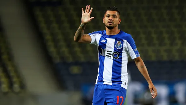 Jesús Manuel Corona pediría casi la mitad de lo que cobra actualmente Guillermo Ochoa en el América.