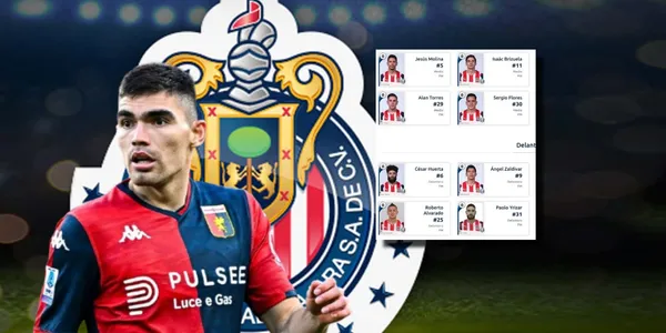 Johan Vásquez junto al escudo de Chivas / FOTO ESPN DEPORTES