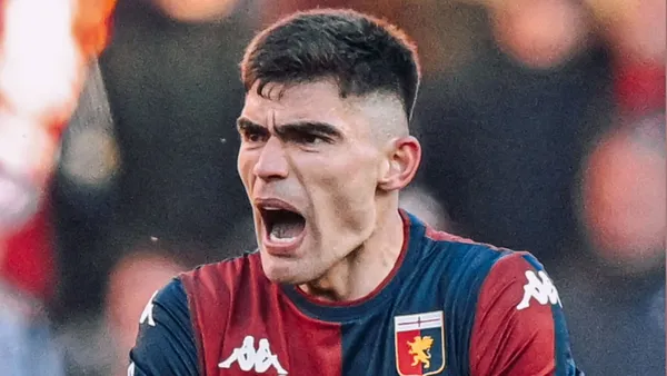 Johan Vásquez se muestra mucho más afianzado en la Serie A